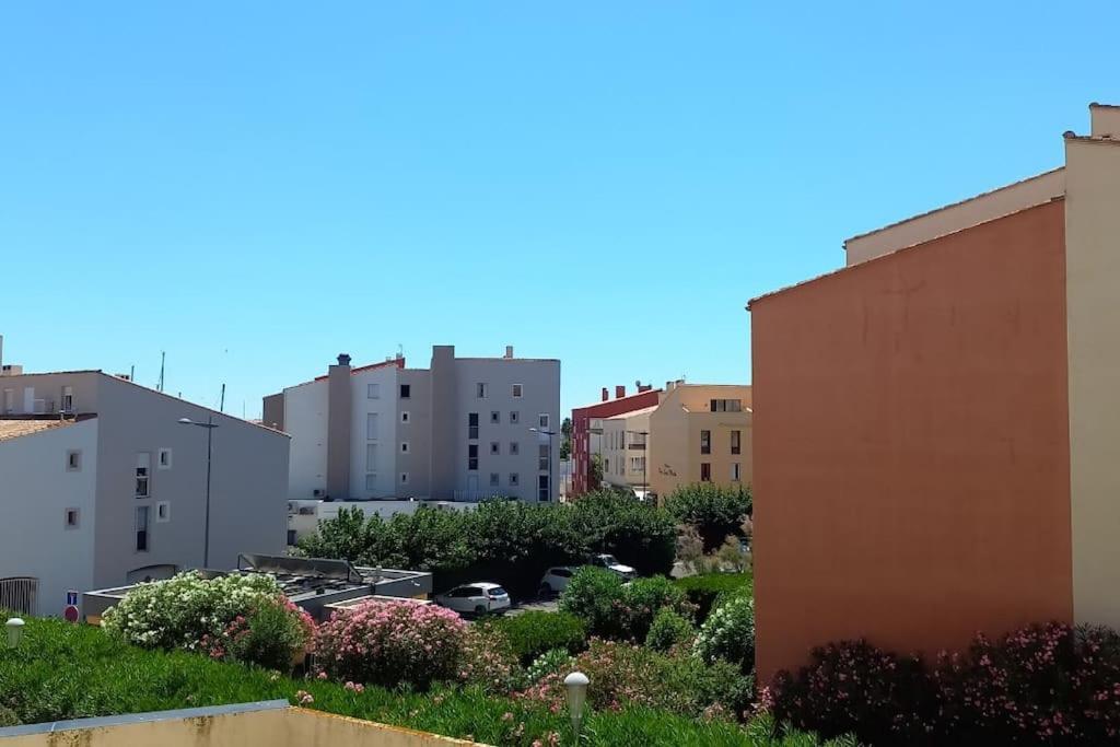 Studio Port Du Cap D'Agde Exteriör bild