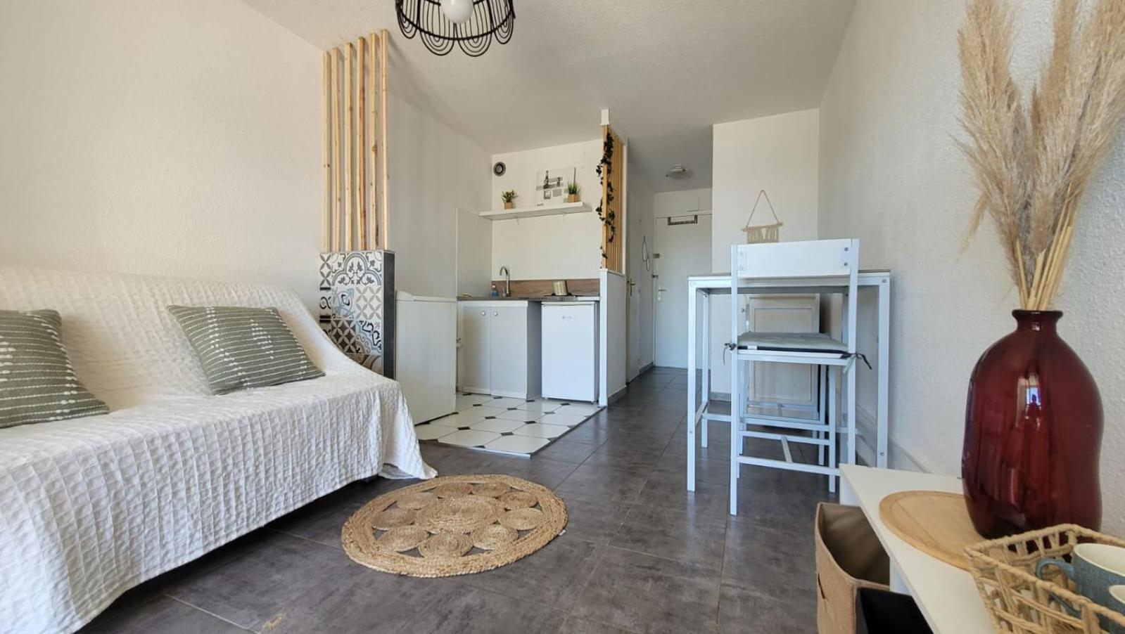 Studio Port Du Cap D'Agde Exteriör bild